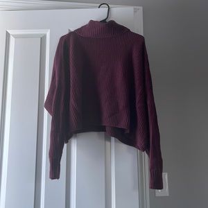 Eggplant colored oversized / cropped Hollister sweater